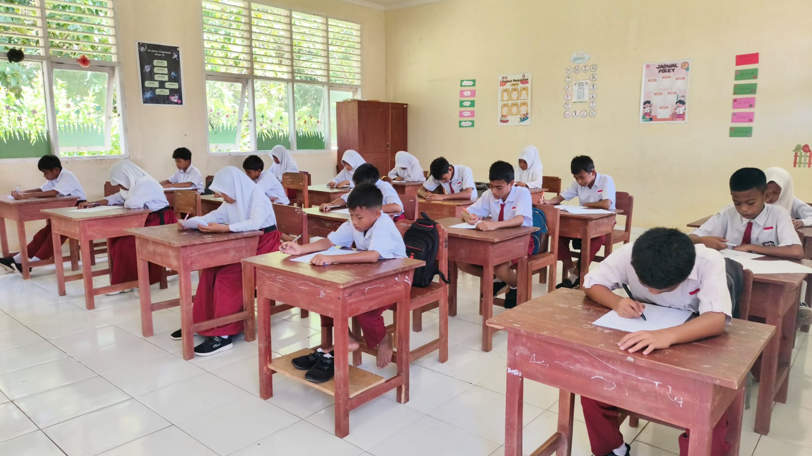 Ujian Hari Pertama